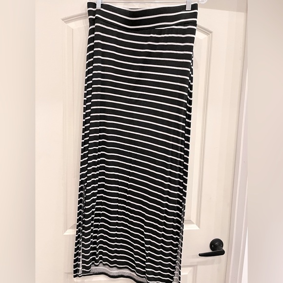 a.n.a striped maxi skirt - Picture 1 of 3